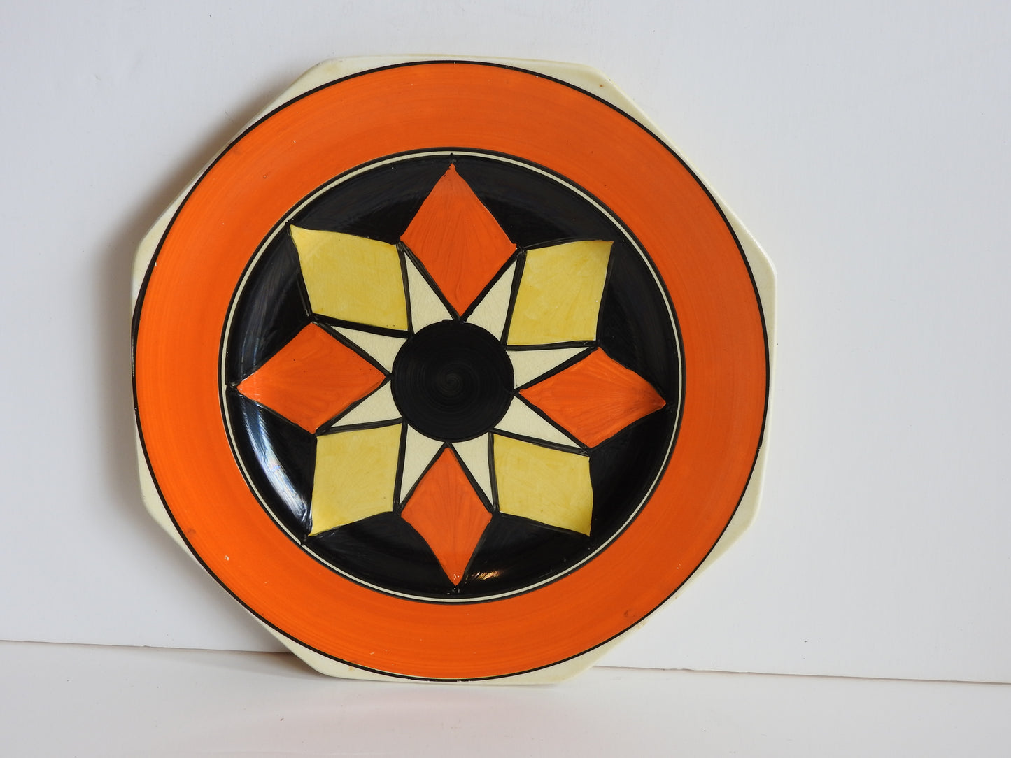Clarice Cliff Bizarre Diamonds Plate