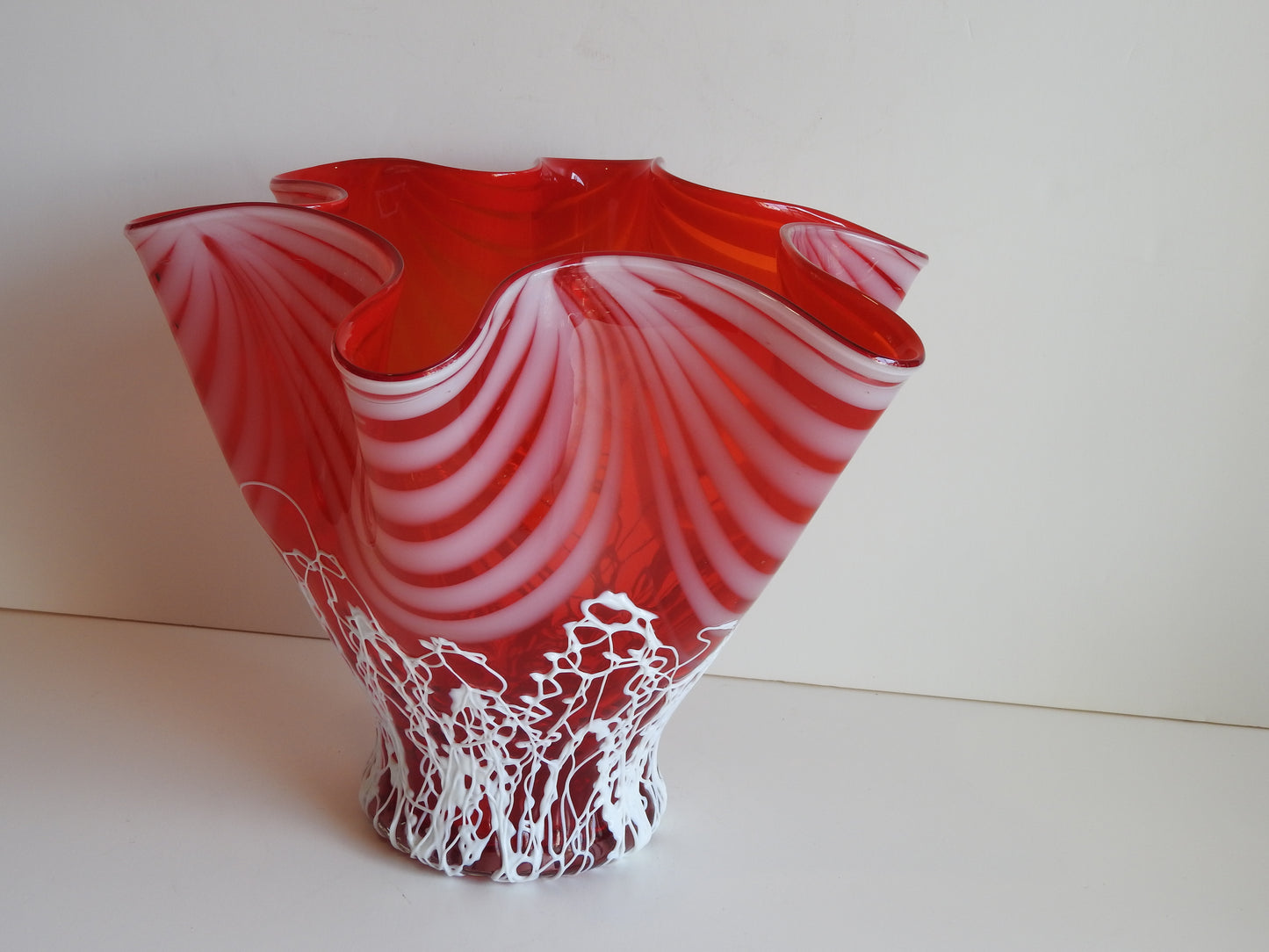 1960's Splatter work Handkerchief Glass Vase